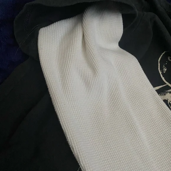 Green Day Tour Long Sleeve Tee - Picture 4 of 6